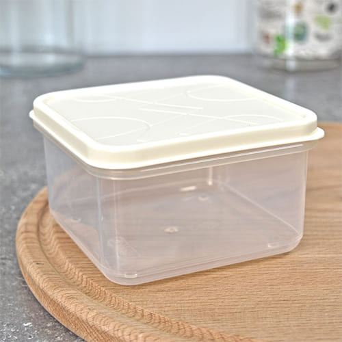 Контейнер для продуктов 0.4 л Homver Modena 221110025/01, квадратный, с гибкой крышкой, светло-бежевый