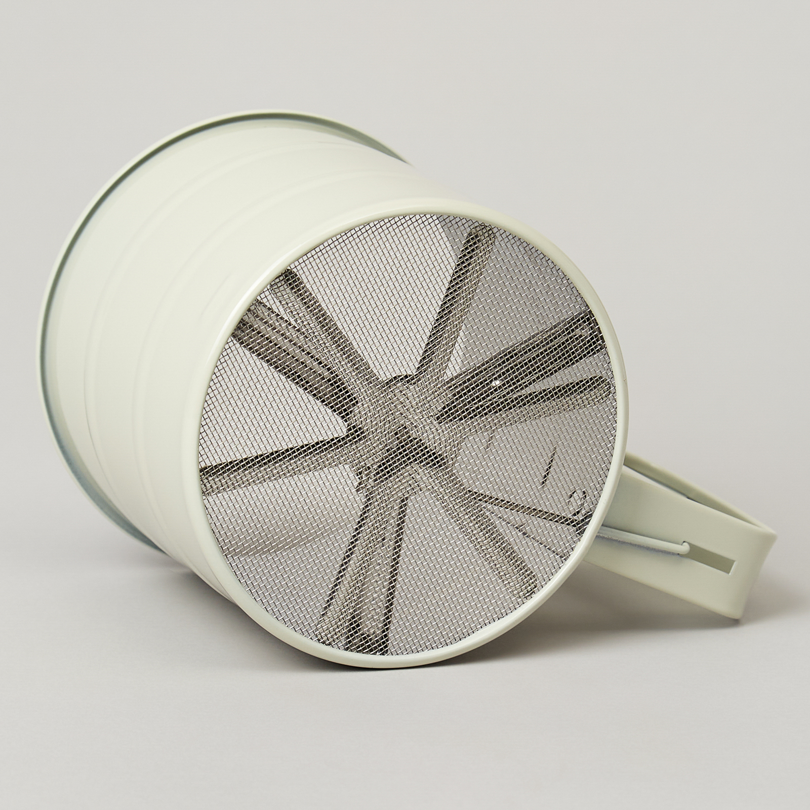 СИТО ДЛЯ МУКИ 10*9 СМ.БЕЗ УПАКОВКИ, МАЛ=12ШТ./КОР=96ШТ.