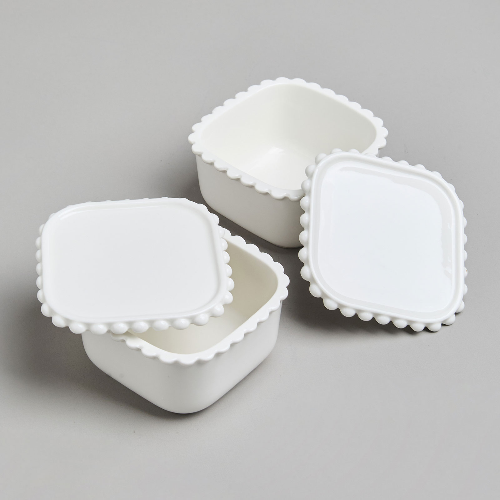 НАБОР ИКОРНИЦ LEFARD, PEARL, С КРЫШКАМИ 2 ШТ. КВАДРАТ. 10*5, 5 СМ 200 МЛ