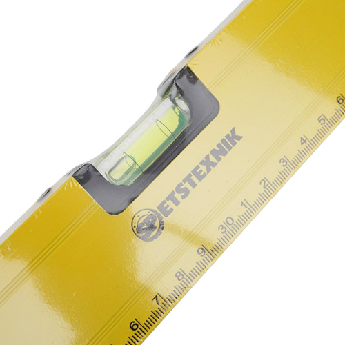 Уровень строительный пузырьковый 60см, два встроенных магнита, 1/60