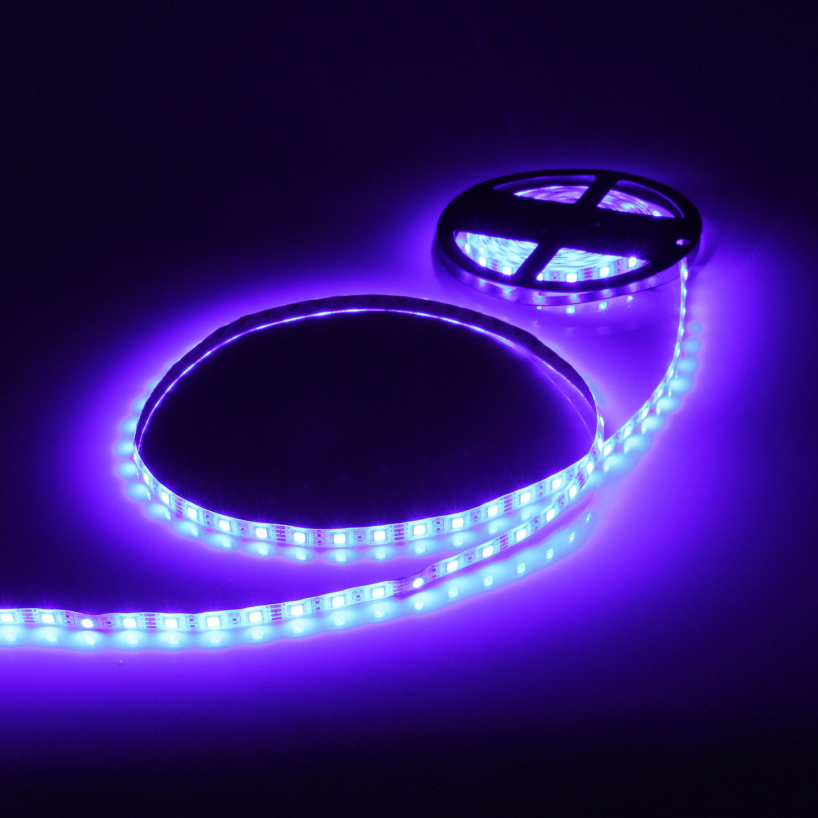 Гирлянда для дома Лента светодиодная самоклейка 5м*10мм, 270 ламп LED, 7 цветов, с пультом, степень защиты IP64