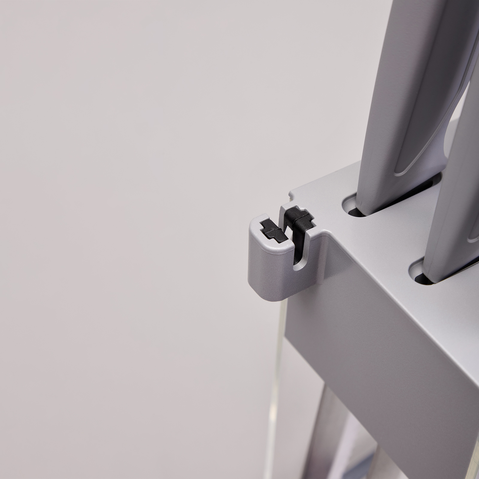 НАБОР НОЖЕЙ AGNESS  НА ПЛАСТИКОВОЙ ПОДСТАВКЕ, 7 ПРЕДМЕТОВ