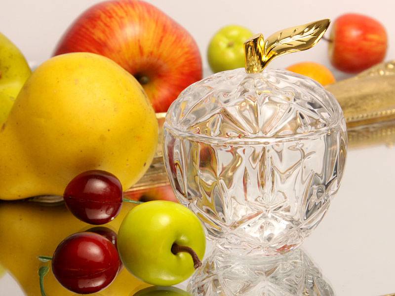 БЛЮДО ДЛЯ ДЕСЕРТА С КРЫШКОЙ "ЯБЛОКО" 90 МЛ. 7*7 СМ. В=10 СМ. КОЛЛЕКЦИЯ "MUZA" (КОР=36ШТ.)