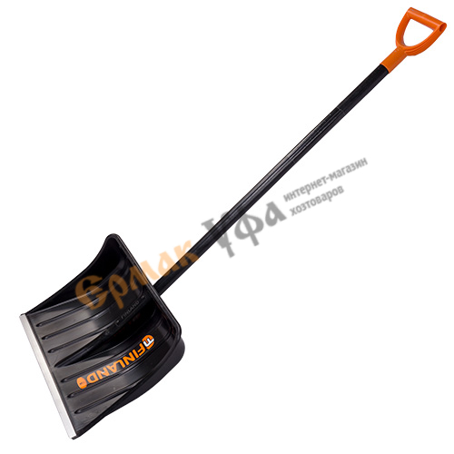 Лопата для снега 500х390 мм Finland широкая, деревянный окрашенный лакиров. черенок в/с 1358-Ч, 1/10