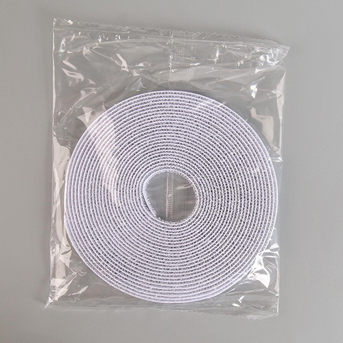 Сетка антимоскитная 150х150см, на окно, в комплектесамоклеющаяся лента, белая, 1/10/200