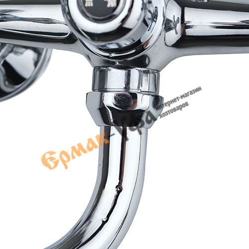 Смеситель для ванны DIKALAN D6500-S80 длинный поворотный излив, 1/12