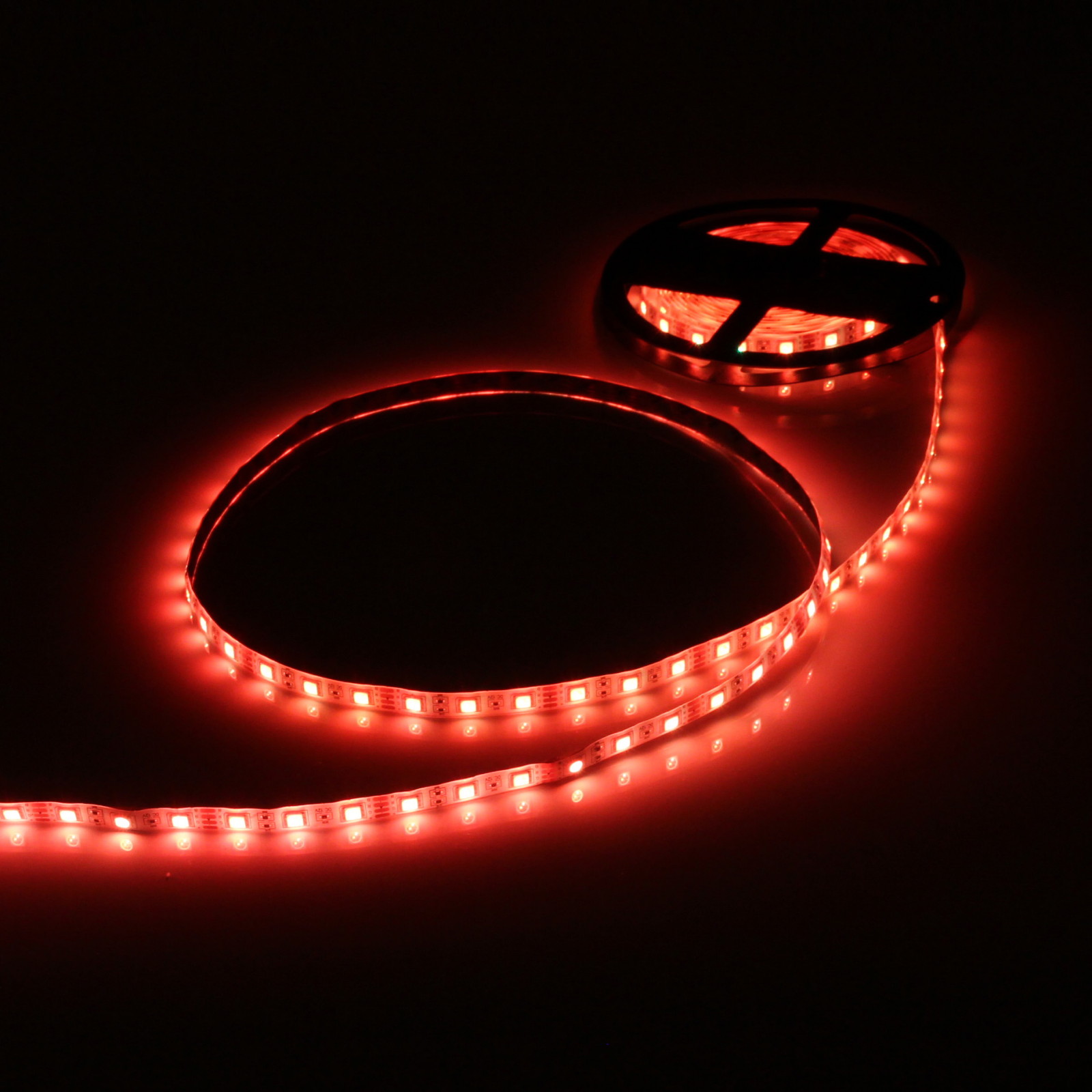 Гирлянда для дома Лента светодиодная самоклейка 5м*10мм, 270 ламп LED, 7 цветов, с пультом, степень защиты IP64