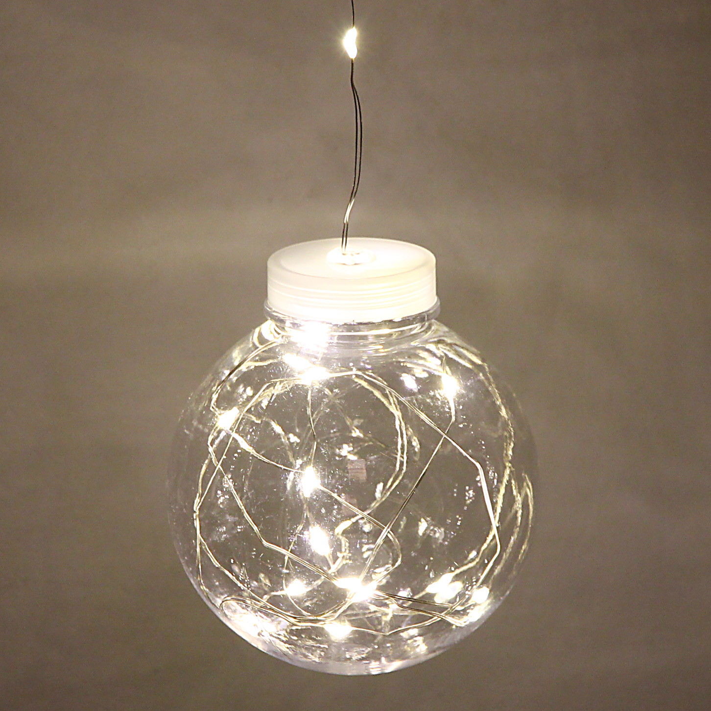 Гирлянда для дома БАХРОМА "Шар" ш2,5 м* в0,5/0,8м 200 ламп LED, d-8 см, 1 реж, IP-20, Белый